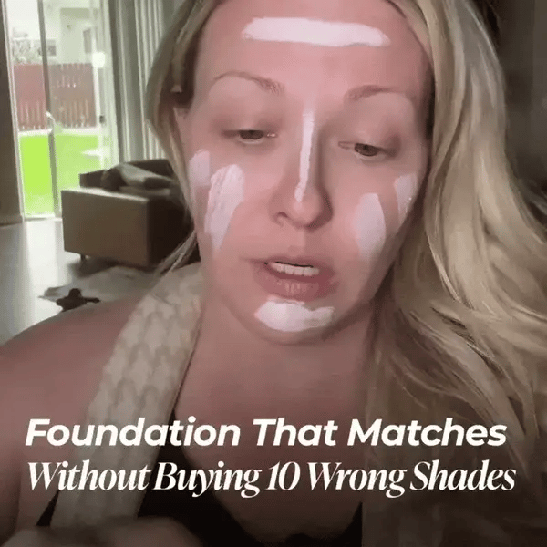 Lightweight Foundation Stick for Mature Skin | Non-Cakey Skin-Like Coverage